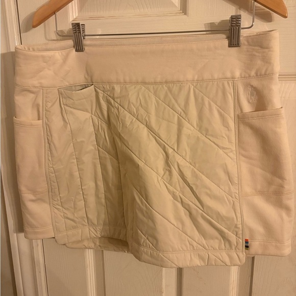 Women's Smartwool Smartloft™ Skirt in Almond. Size large. - Picture 14 of 15